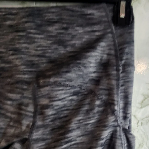 FUNANI Gray Capri Leggings - Picture 9 of 13